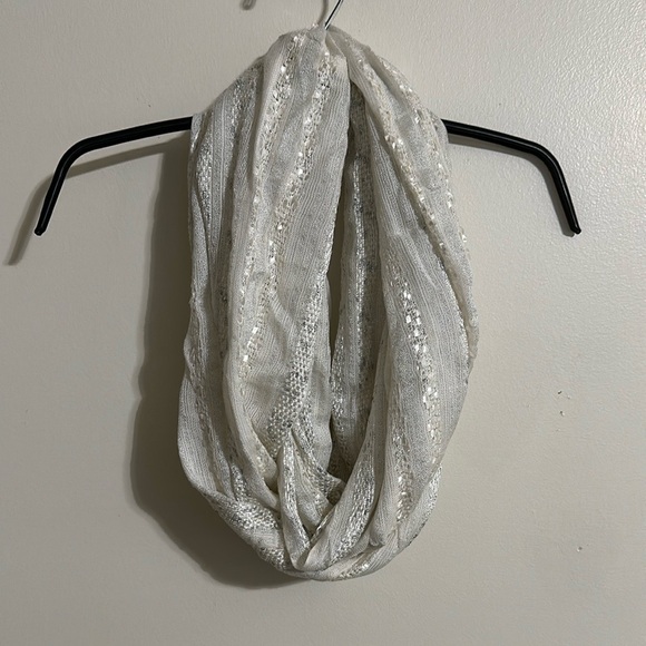 Accessories - Chic White Sequin Scarf